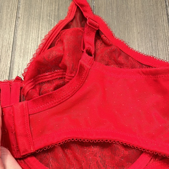 Wacoal 855186 Red 42D - Picture 7 of 10